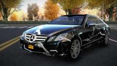 Mercedes-Benz E500 Ganexphia S9 para GTA 4