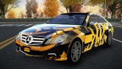 Mercedes-Benz E500 Ganexphia S6 para GTA 4