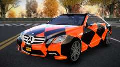 Mercedes-Benz E500 Ganexphia S14 para GTA 4