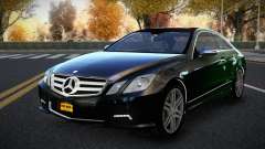 Mercedes-Benz E500 Ganexphia S11 para GTA 4