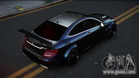 Mercedes-Benz C63 AMG Huoqe para GTA 4