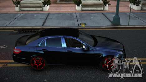 Mercedes-Benz E63 AMG Lufquxis para GTA 4