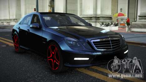Mercedes-Benz E63 AMG Lufquxis para GTA 4