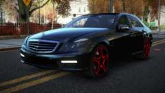 Mercedes-Benz E63 AMG Lufquxis para GTA 4