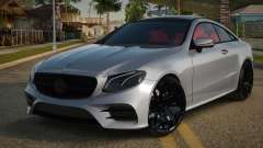 Mercedes-Benz E63 AMG Narlyus