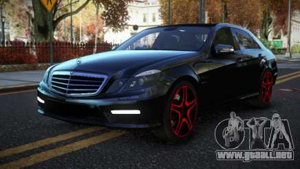 Mercedes-Benz E63 AMG Lufquxis para GTA 4