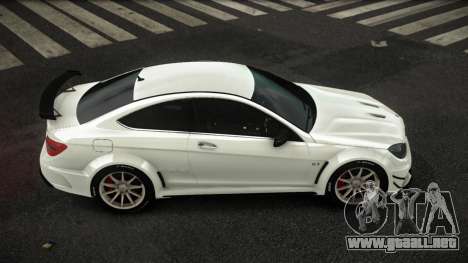 Mercedes-Benz C63 Eatian para GTA 4