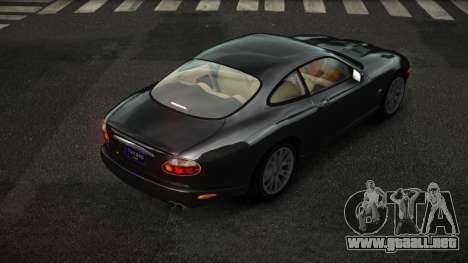 Jaguar XKR Liqin para GTA 4
