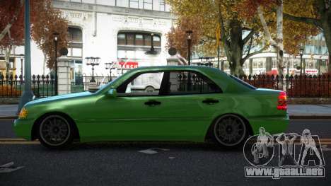 Mercedes-Benz C180 Uciz para GTA 4