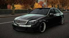 Mercedes-Benz C63 AMG Kecu para GTA 4