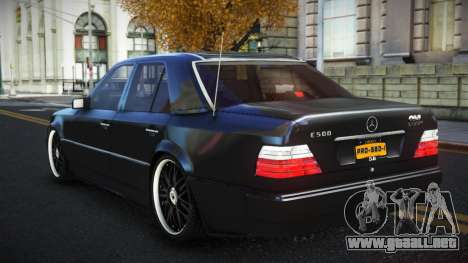 Mercedes-Benz E500 Afif para GTA 4