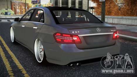 Mercedes-Benz E63 AMG Delvoyame para GTA 4