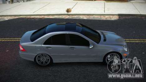 Mercedes-Benz C32 AMG Yoyga para GTA 4