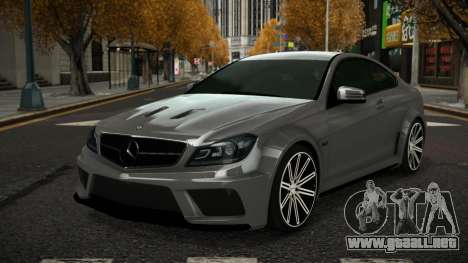 Mercedes-Benz C63 AMG Firejoq para GTA 4