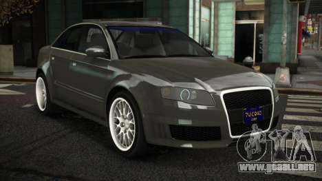 Audi RS4 Pusyomiji para GTA 4
