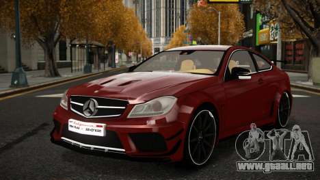 Mercedes-Benz C63 AMG Teni para GTA 4