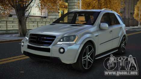 Mercedes-Benz ML63 AMG Yalhec para GTA 4