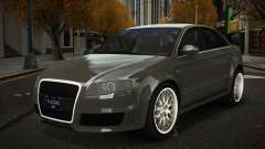 Audi RS4 Pusyomiji para GTA 4