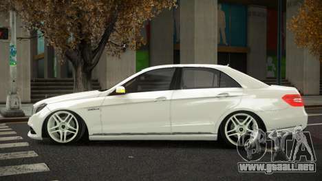 Mercedes-Benz E63 AMG Sujjif para GTA 4