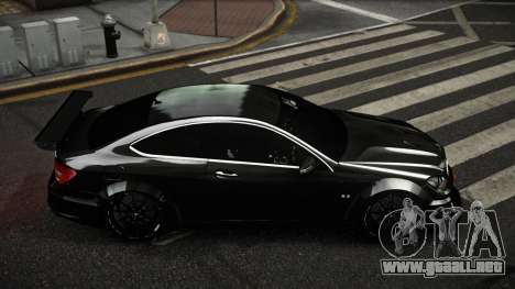 Mercedes-Benz C63 AMG Mavilanod para GTA 4