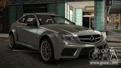 Mercedes-Benz C63 AMG Qahoz para GTA 4