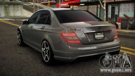 Mercedes-Benz C63 AMG Certome para GTA 4