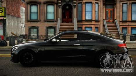 Mercedes-Benz C63 AMG Egok para GTA 4