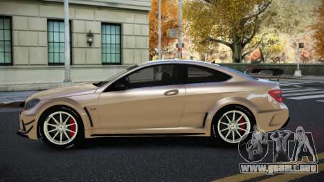 Mercedes-Benz C63 Bejukel para GTA 4