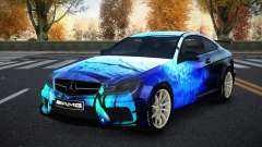 Mercedes-Benz C63 Bejukel S11 para GTA 4