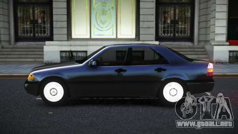 Mercedes-Benz W202 Juzvoc para GTA 4