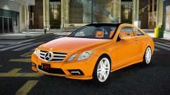Mercedes-Benz E500 Tanur para GTA 4