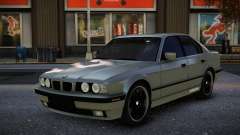 BMW M5 E34 Vuji para GTA 4
