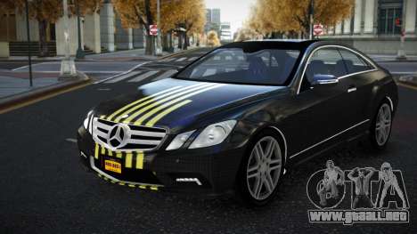 Mercedes-Benz E500 Mazorin S11 para GTA 4