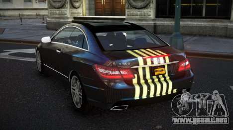 Mercedes-Benz E500 Mazorin S11 para GTA 4