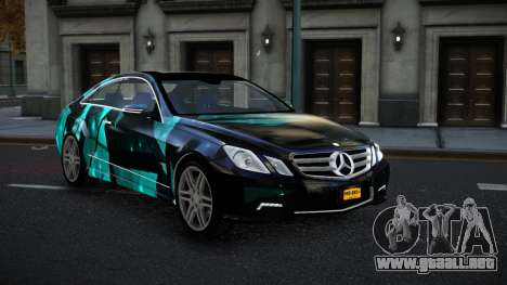 Mercedes-Benz E500 Mazorin S13 para GTA 4
