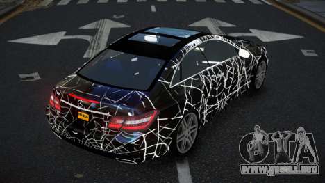 Mercedes-Benz E500 Mazorin S5 para GTA 4