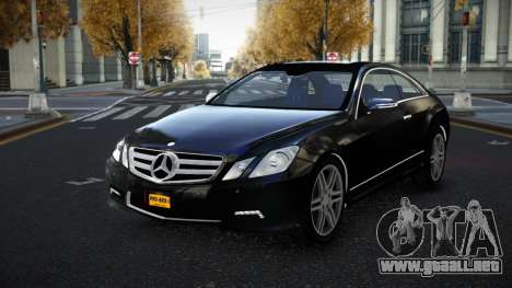 Mercedes-Benz E500 Mazorin S6 para GTA 4