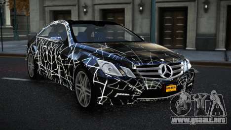Mercedes-Benz E500 Mazorin S5 para GTA 4