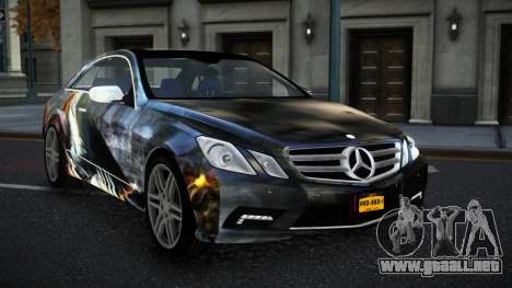 Mercedes-Benz E500 Mazorin S6 para GTA 4