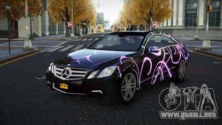 Mercedes-Benz E500 Mazorin S9 para GTA 4