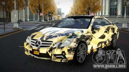 Mercedes-Benz E500 Mazorin S8 para GTA 4