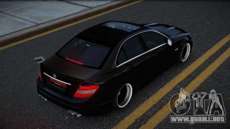 Mercedes-Benz C63 AMG Yazpocac para GTA 4