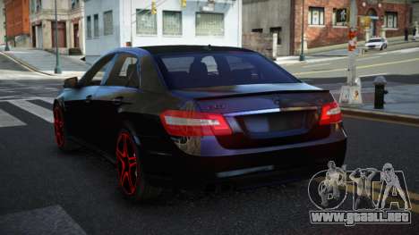 Mercedes-Benz E63 AMG Rezaxovig para GTA 4