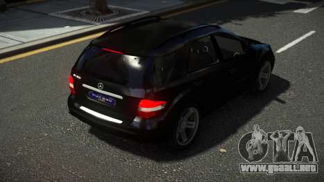 Mercedes-Benz ML 500 Buzajig para GTA 4
