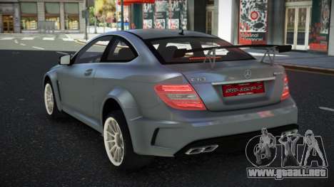 Mercedes-Benz C63 AMG Owan para GTA 4