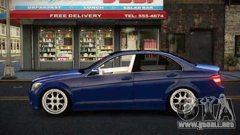 Mercedes-Benz C350 Puvlo para GTA 4