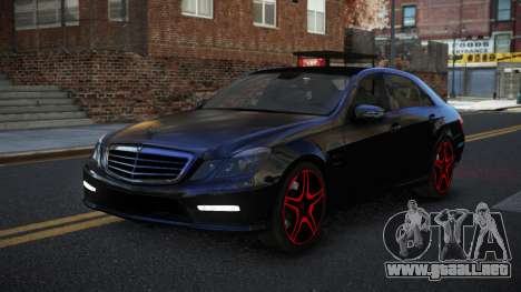 Mercedes-Benz E63 AMG Rezaxovig para GTA 4