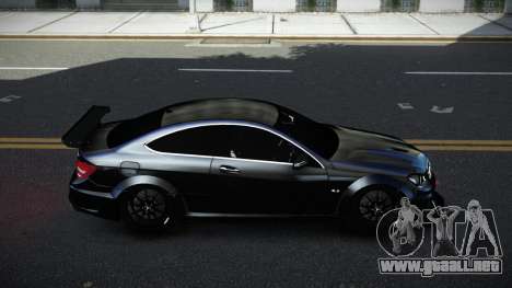 Mercedes-Benz C63 AMG Busosapud para GTA 4