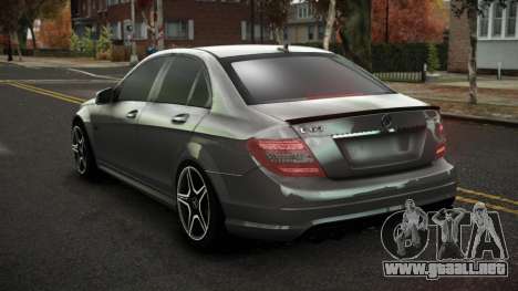 Mercedes-Benz C63 AMG Wuxumij para GTA 4
