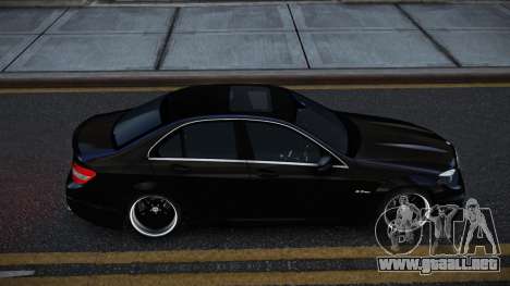 Mercedes-Benz C63 AMG Yazpocac para GTA 4